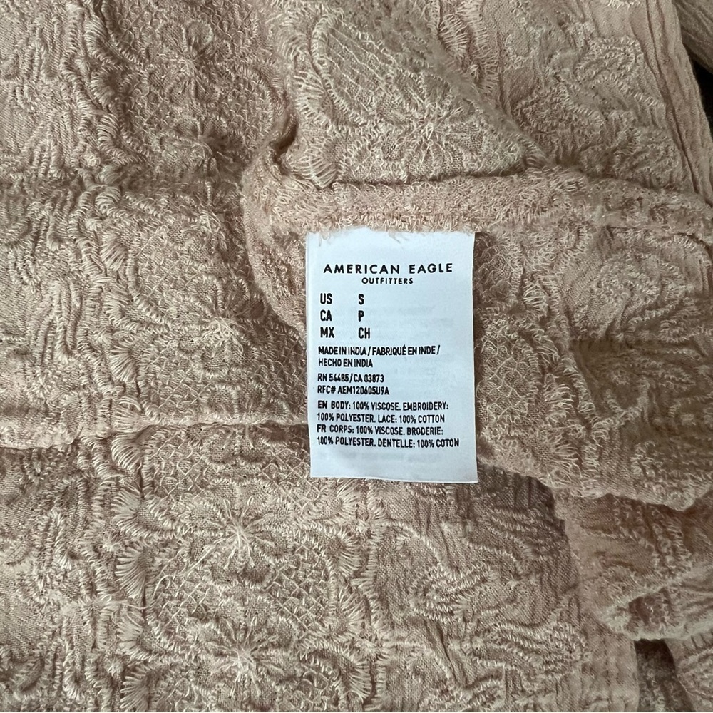 AE Blush Pink Long-sleeved Smocked Boho Top Scoop Neck Sz S - Picture 7 of 9